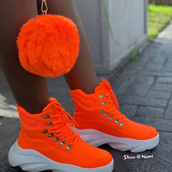 cape robbin sneaker boot